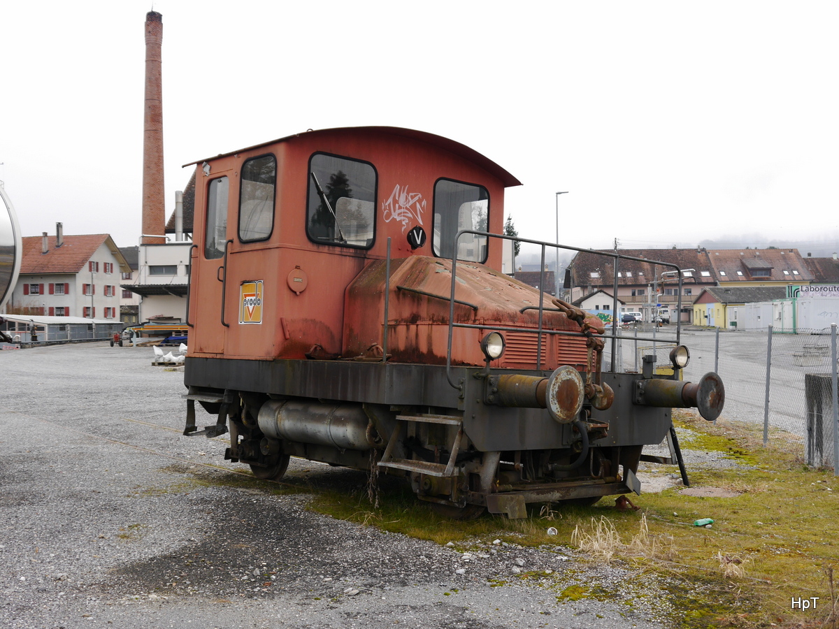 ex SBB Rangierlok Tm 2/2 abgestellt in Domdidier am 18.02.2017