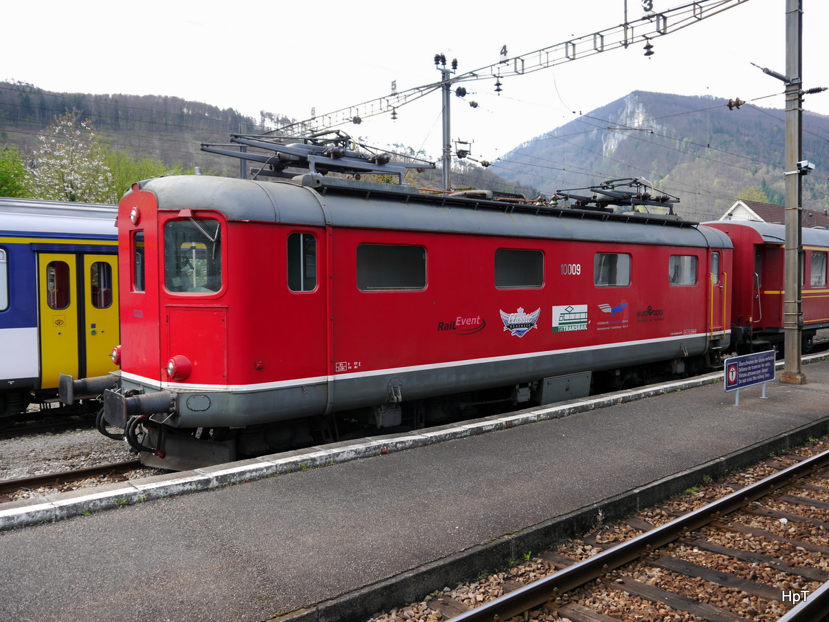 Ex SBB  Re 4/4 10009 abgestellt in Balsthal am 13.04.2017