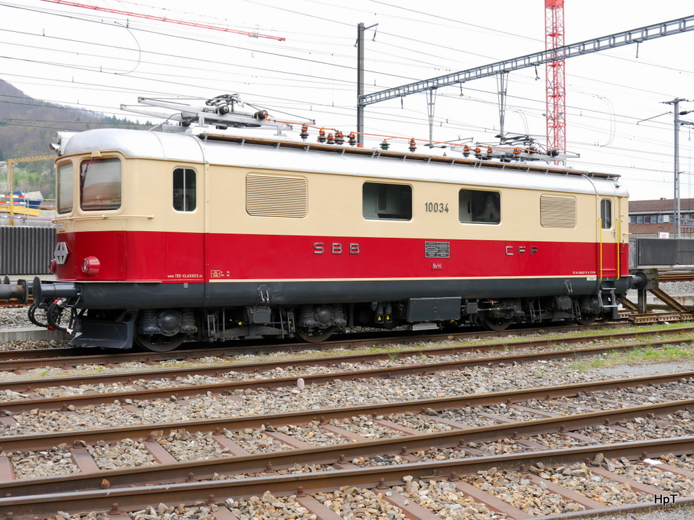 ex SBB - Re 4/4 I 10034 in Sisach am 06.04.2014