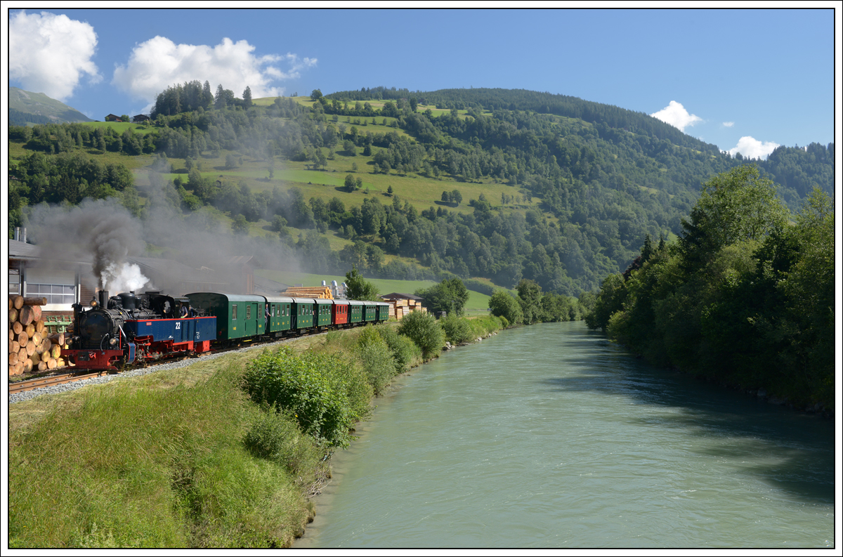 Ex. SKGLB 22 (Aquarius C) mit dem Sommernostalgiezug 3390 von Zell am See nach Krimml, aufgenommen am 20.6.2018 bei der Einfahrt in Niedersill.