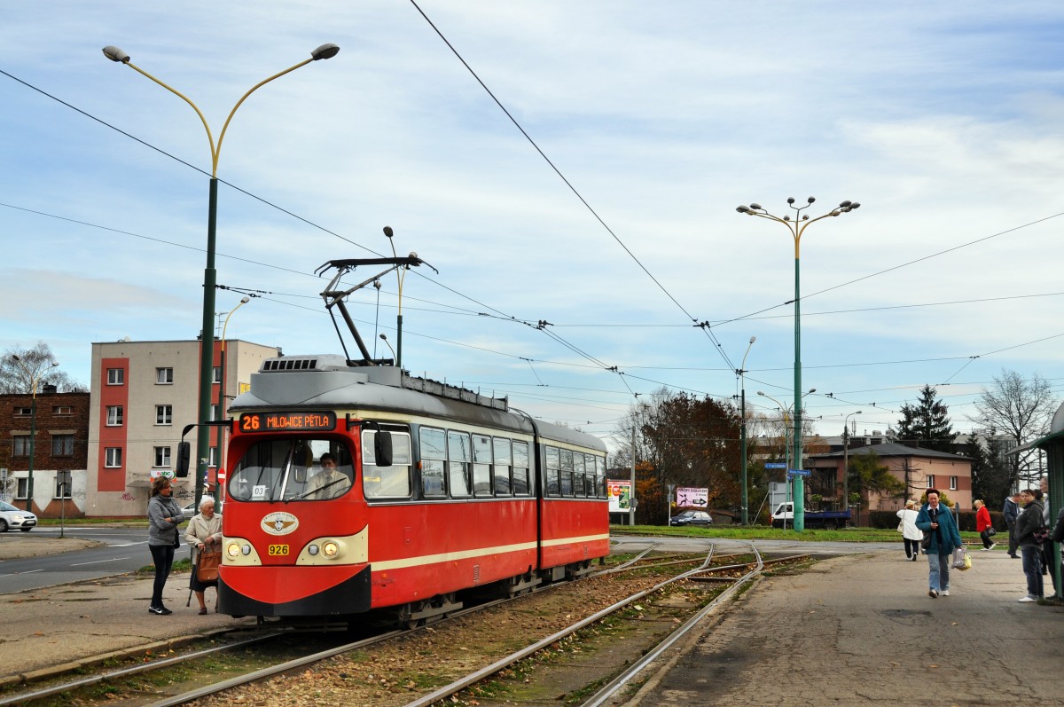 Ex Wiener E1 Wagen als Linie 26b (aufgrund von Bauarbeiten)kommt vom wenden an die Haltestelle  Dańdwka Skrzyżowanie  um dan weiter nach  Milowice Pętla  zu fahren (28.10.2013)
