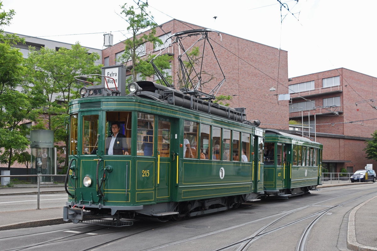 Extrafahrt mit dem Be 2/2 215 und dem B2 423 an der Haltestelle Markthalle. Die Aufnahme stammt vom 15.06.2019.