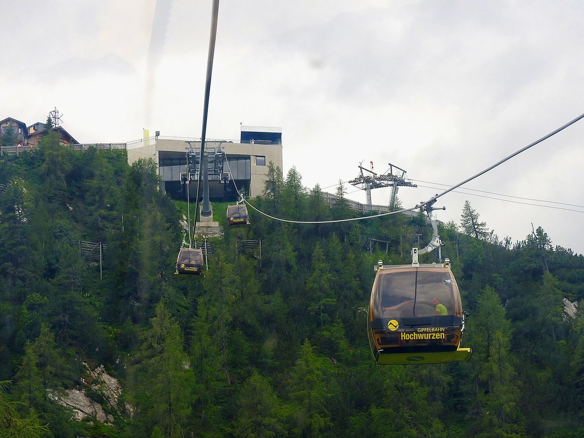 Fahrt mit der Hochwurzen-Seilbahn zur 1852mtr. hohen Bergstation; 180705