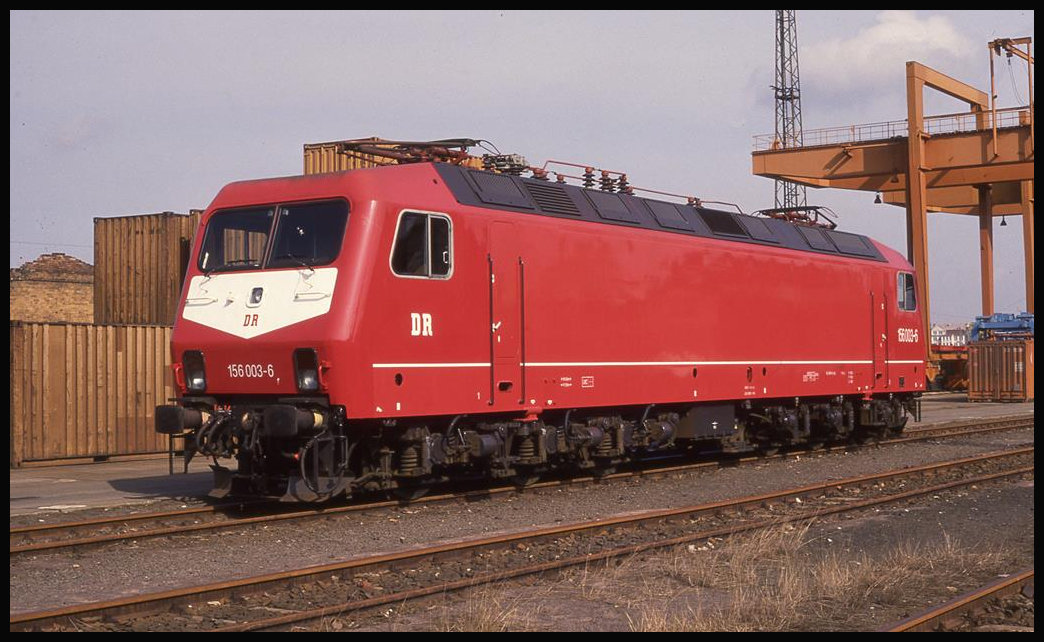 Fahrzeug Schau im Gbf Halle am 26.4.1992: DR 156003 