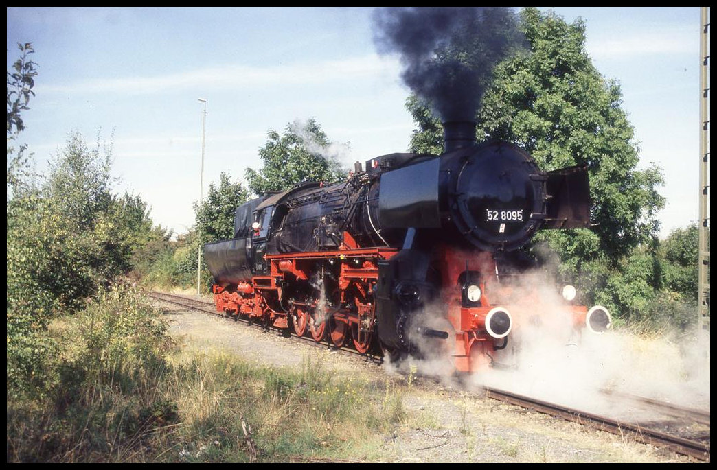 Fahrzeugausstellung am 21.9.1997 in Aachen West: Führerstandsmitfahrten mit 528095
