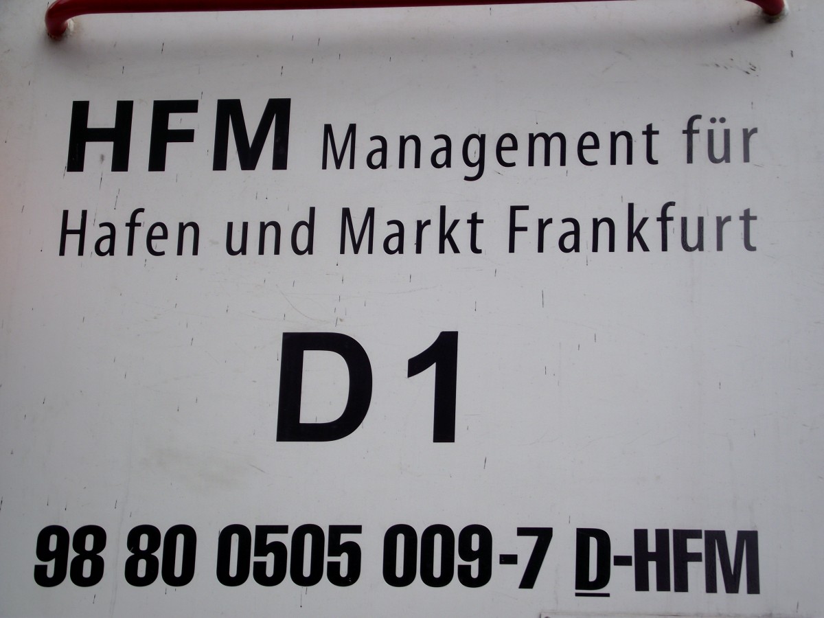 Fahrzeugbeschriftung der Lok D1 der Hafenbahn Frankfurt am 08.09.13