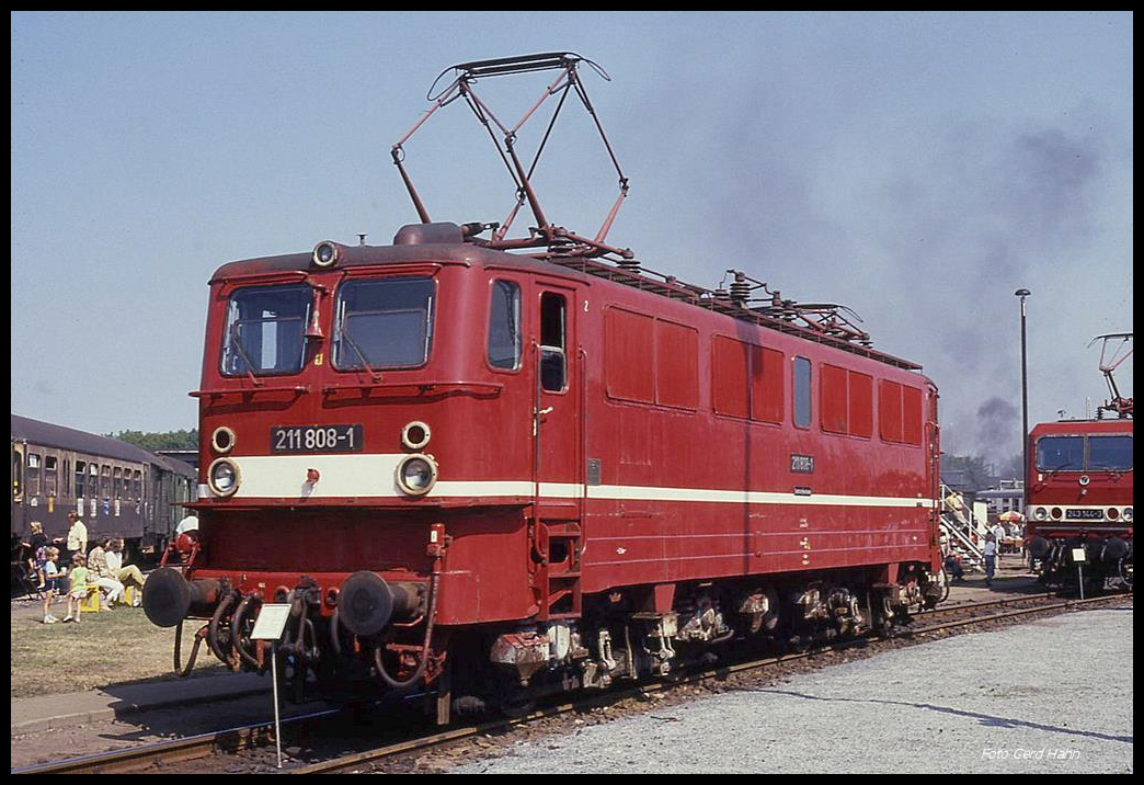 Fahrzeugschau am 26.8.1990 im BW Magdeburg: 211808