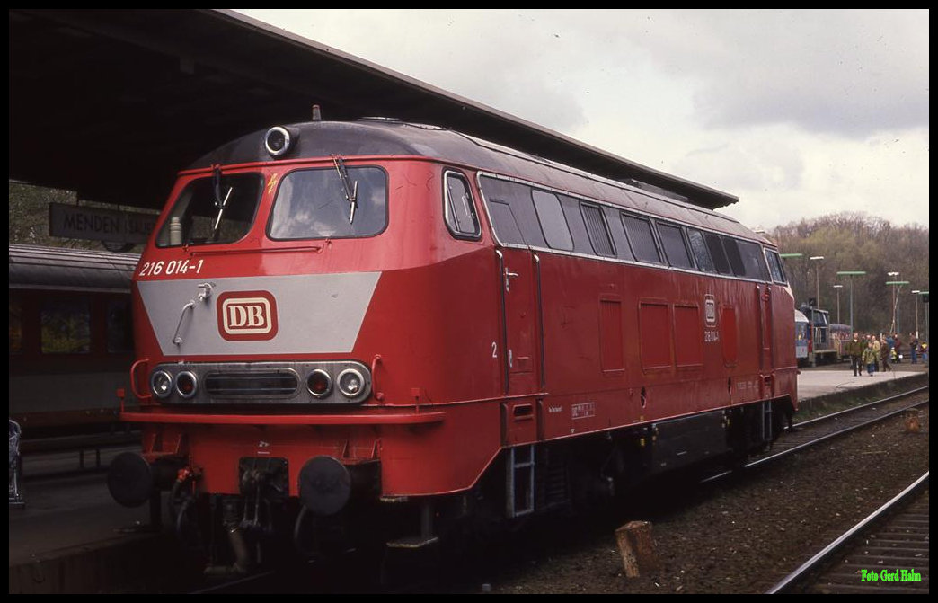 Fahrzeugschau am 5.4.1992 im Bahnhof Menden: 216014