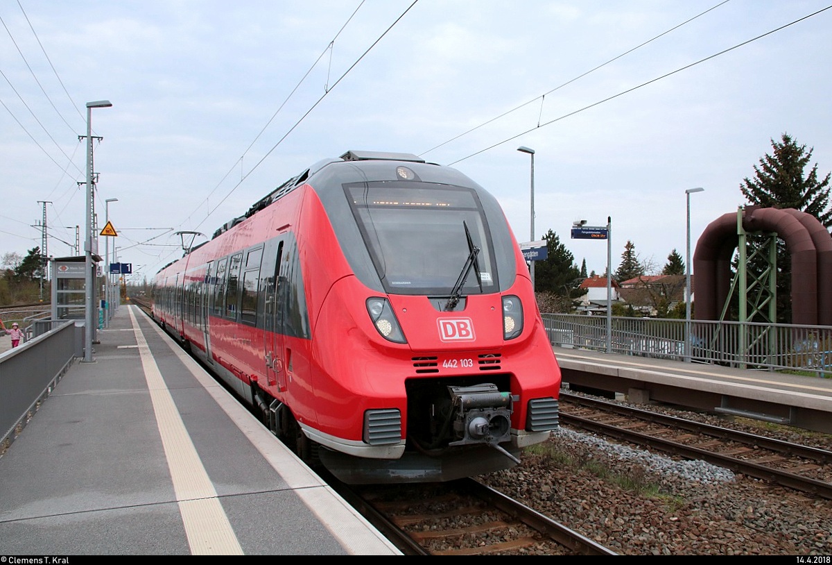 Fahrzeugwechsel auf der S7: Drei gebrauchte Hamster aus dem Rheinland...
442 103 (Bombardier Talent 2) der S-Bahn Mitteldeutschland (DB Regio Südost) als S 37719 (S7) von Halle-Nietleben nach Halle(Saale)Hbf Gl. 13a verlässt den Hp Halle Rosengarten auf der Bahnstrecke Halle–Hann. Münden (KBS 590). [14.4.2018 | 9:06 Uhr]