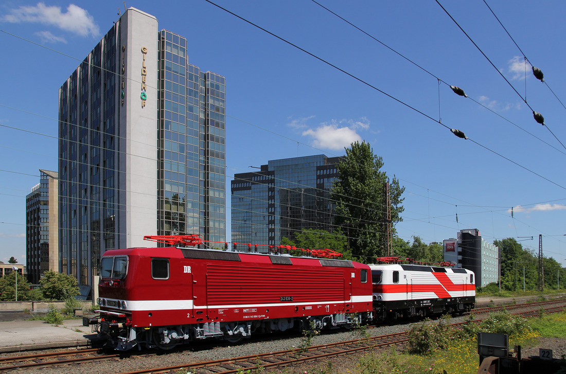 Fahrzeugwerk Karsdorf (FWK) 143 936 + Erfurter Bahnservice 143 822 // Essen Hbf //  29. Mai 2019