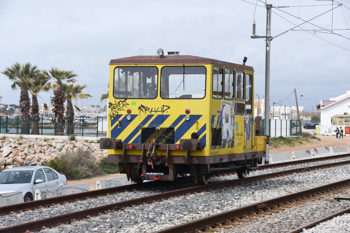 FARO (Distrikt Faro), 12.03.2022, Bahndienstfahrzeug des Netzbetreibers Infraestruturas de Portugal in Nähe des Bahnhofes Faro