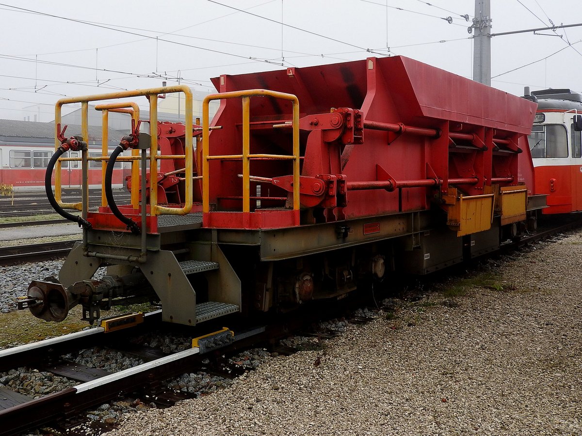 Fcc 23 501, im herbstlich trüben Bahnhof Vorchdorf; 191103