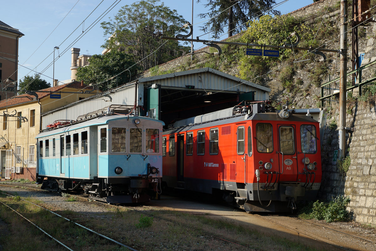 FERROVIA GENOVA CASELLA FGC
NORMALBETRIEB
Beim A2 handelt es sich um den historischen Triebwagen der FGC. Erst dieses Jahr wurde er nach der mustergültigen Aufarbeitung erneut dem Betrieb übergeben. Zum Einsatz gelangt er jeden Samstag auch auf einem Regionalzugpaar (Genova ab 11:58, Casella ab 13:18) sowie für Fotofahrten. Am 6. Juli 2018 präsentierte sich der A2 zusammen mit dem A9 vor der Werkstätte Genova P. Manin an der Morgensonne.
Foto: Walter Ruetsch
