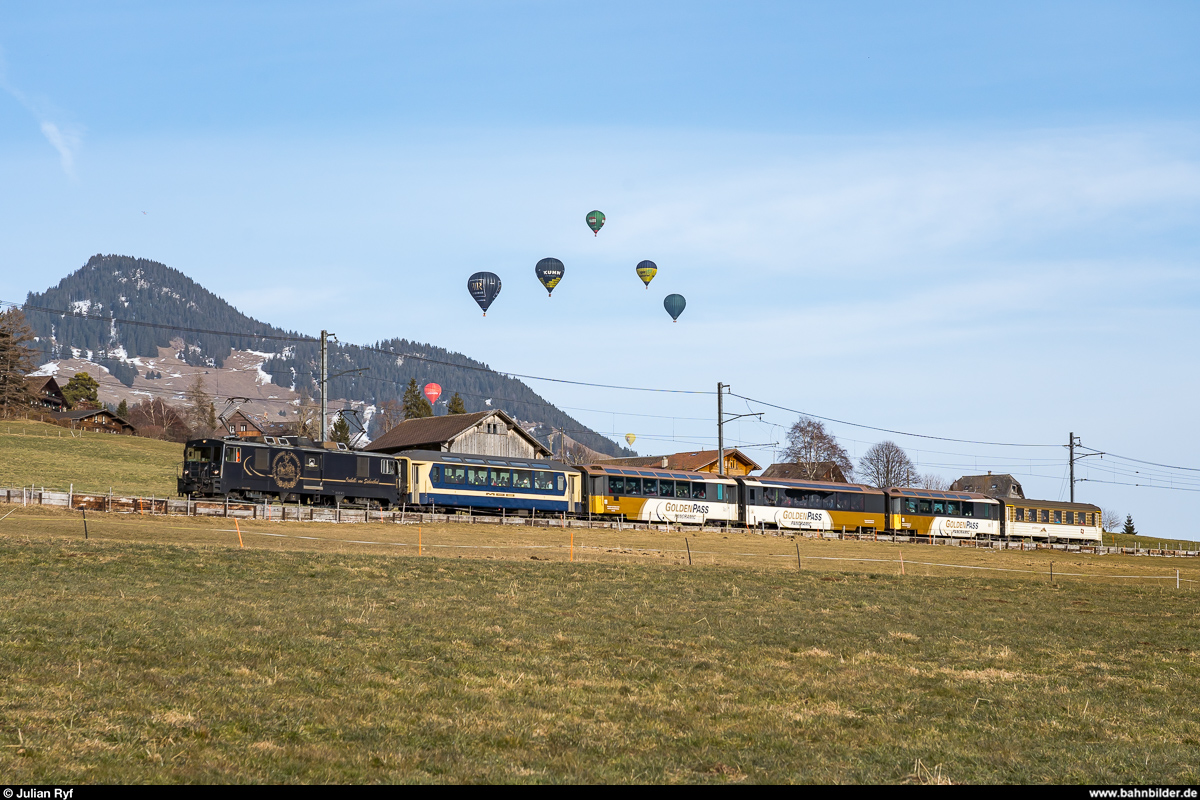 Festival International de Ballons de Château-d'Oex.<br>
MOB GDe 4/4 6002 am 25. Januar 2020 bei Château-d'Oex.