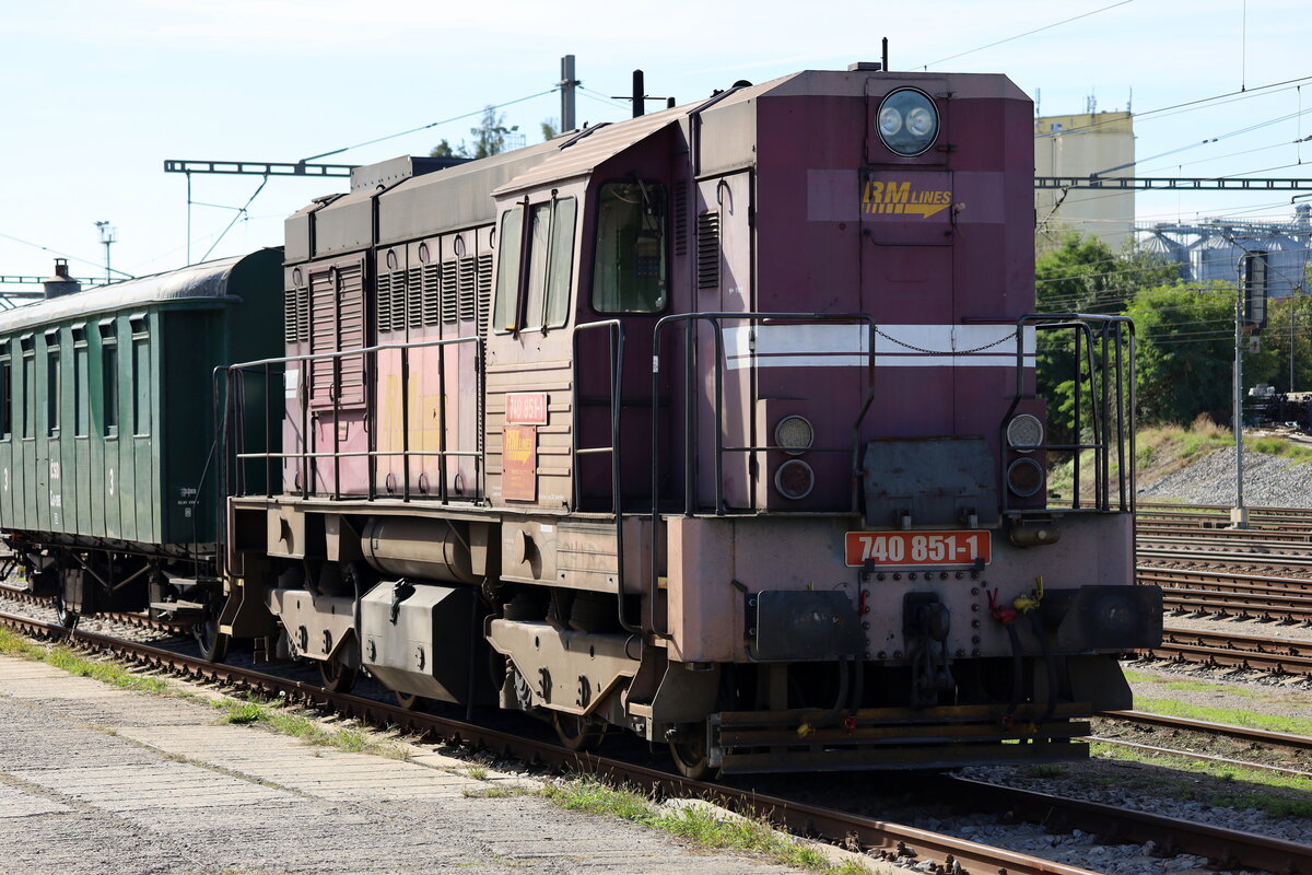 Festival parn�ch Lokomotiv  Benesov 2026. Der  Tranzistor  des EVU  RM lInes brachte einen kurzen
Personenzug  nach  Bene�ov. Der Wagon tr�gt das Gattungszeichen : CSD Ce3 - 1365
19.09.20226  gegen 10:30 Uhr.