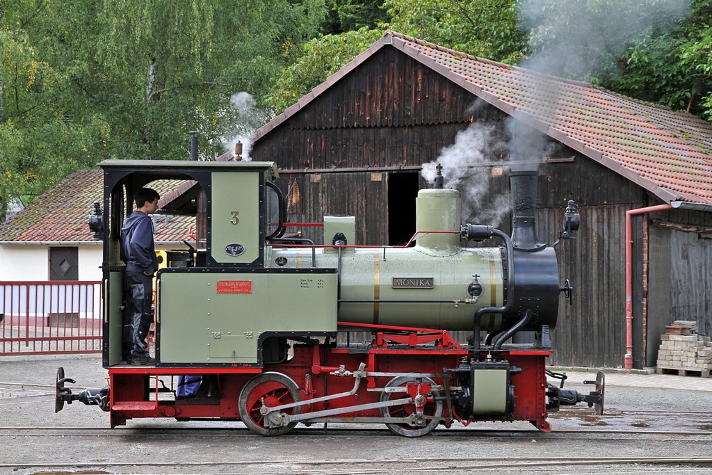 FGF Fahrtag mit Borgwardtreffen - 15.09.2013  --  Die O&K  MONIKA  wartet auf ihre nchste Fahrt.  --  Komplette Bilderserie siehe http://www.fgf-fotoalbum.de/thumbnails.php?album=173