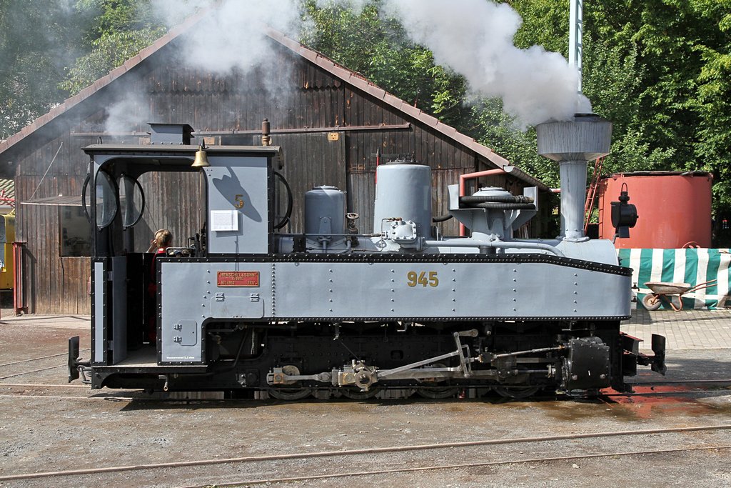 FGF Fahrtag mit Borgwardtreffen - 15.09.2013  --  Henschel Brigadelok  945 , FGF-Betriebs-Nr. 5  --  Komplette Bilderserie siehe http://www.fgf-fotoalbum.de/thumbnails.php?album=173