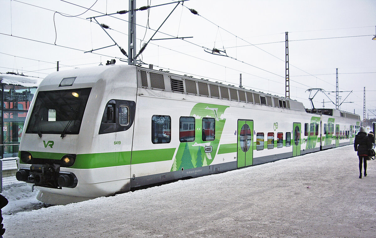 Finnish unit VR Sm4, No. 6419, FI-VR 9410 6004019-8, Helsinki Central Station, 11 Feb 2012.