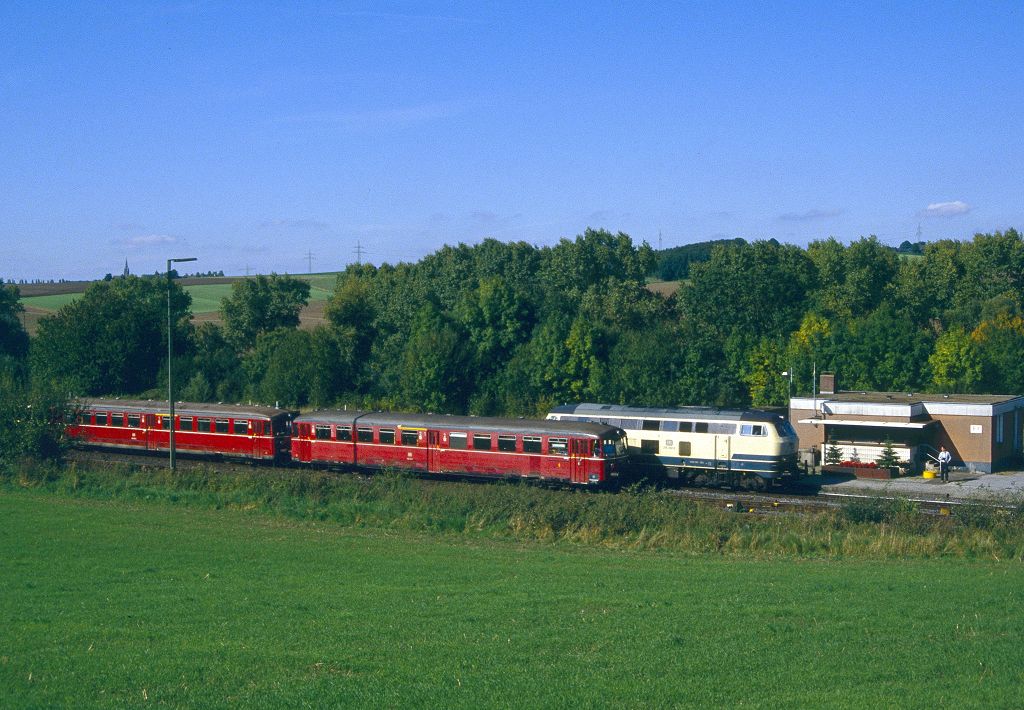 Flandersbach 515 616 und 636 und eine nicht bekannte 216 am 18.09.1993