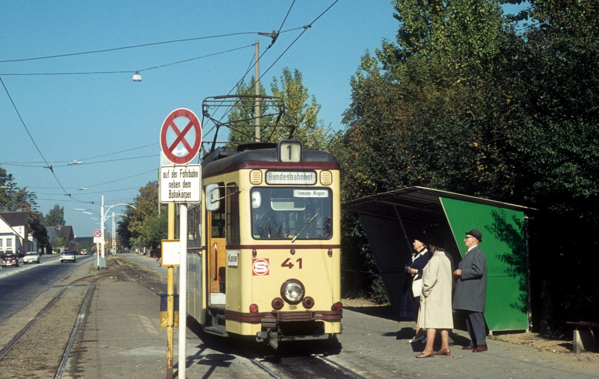 Flensburg Stdtische Strassenbahn SL 1 (Tw 41) Apenrader Strasse / Ostseebadweg am 8. Oktober 1972.