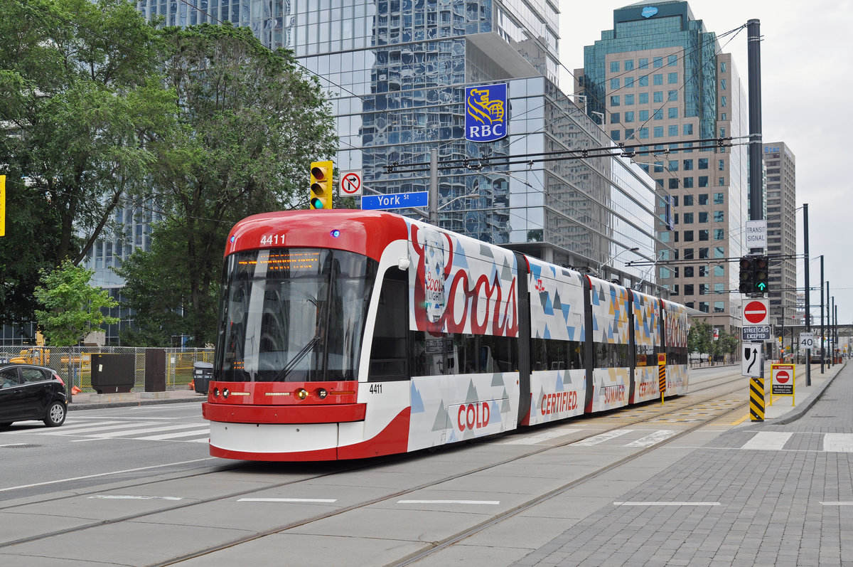 Flexity Tramzug der TTC 4411, auf der Linie 514 unterwegs in Toronto. Die Aufnahme stammt vom 23.07.2017.