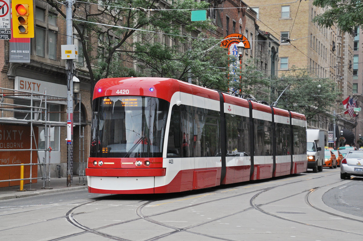 Flexity Tramzug der TTC 4420, auf der Linie 514 unterwegs in Toronto. Die Aufnahme stammt vom 22.07.2017.