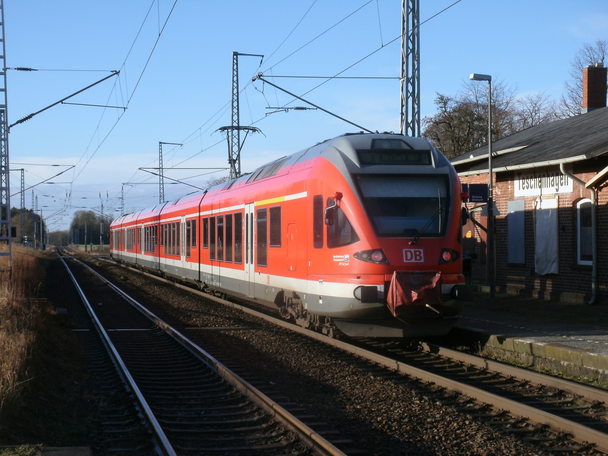 Flirt 429 030 als RE 13006 Sassnitz-Rostock,am 09.Februar 2014,in Teschenhagen.