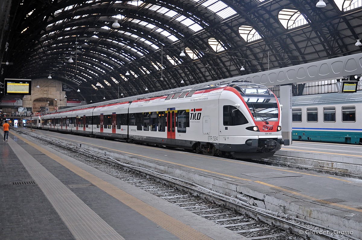 FLIRT STADLER SBB CFF FFS - MILANO CENTRALE 09.05.2012