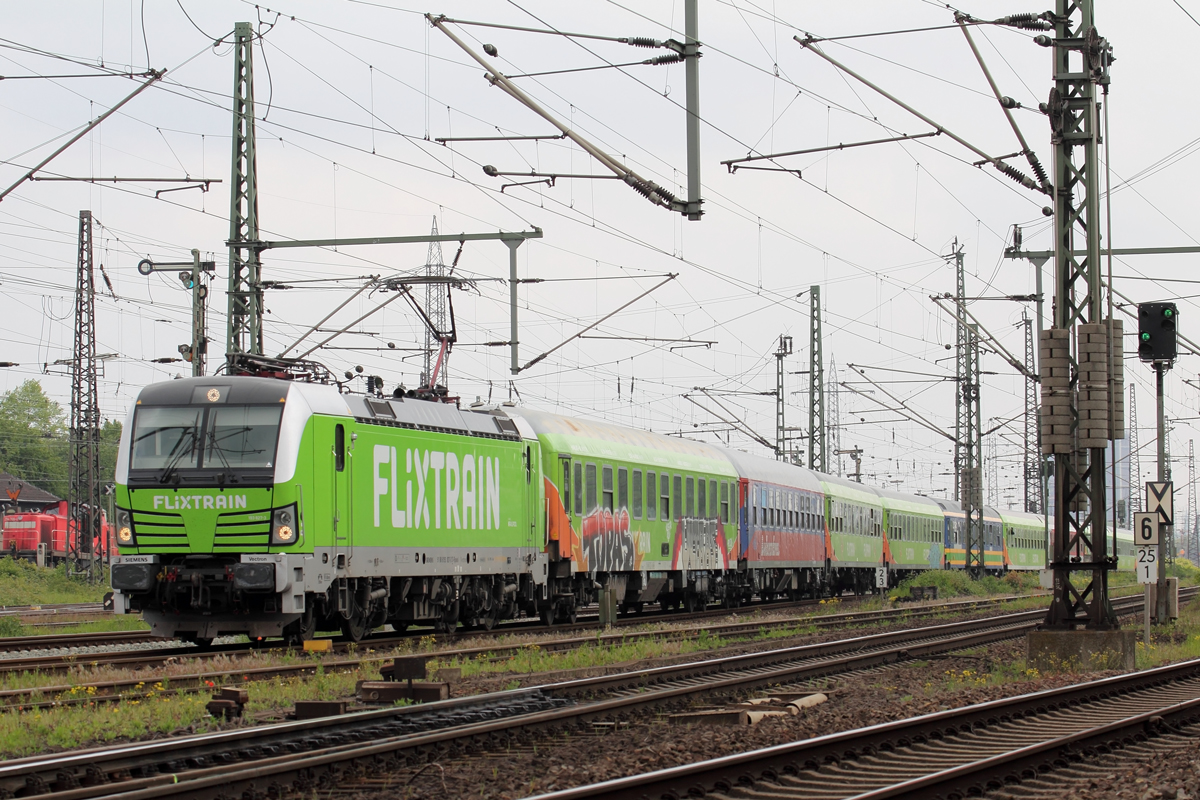 Flixtrain 193 827-3 von Hamburg kommend nach Köln als Umleiter in Oberhausen-West 11.5.2019