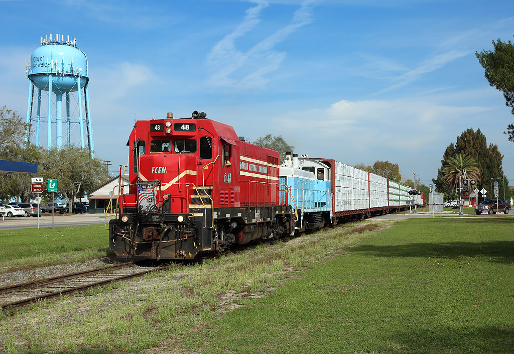 Florida Midland`s number 48 passes Lake Wales whilst making it's way to Frostproof, 1 MArch 2019