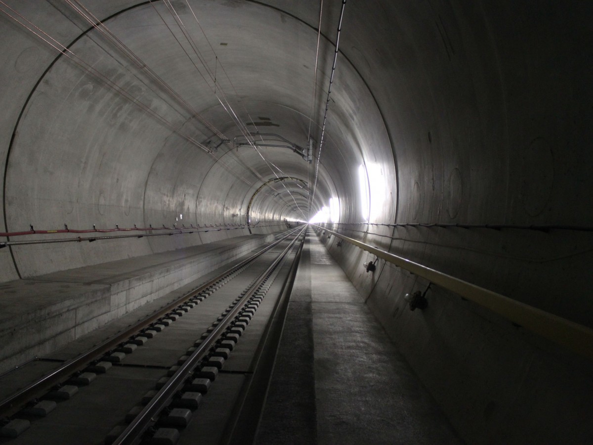 Fotografiert im Gotthard Basis Tunnel am 09.08.13
(Das Bild habe ich bei einer Führung auf der Gotthard Baustelle, die Regelmäsig angeboten wurden, gemacht)
