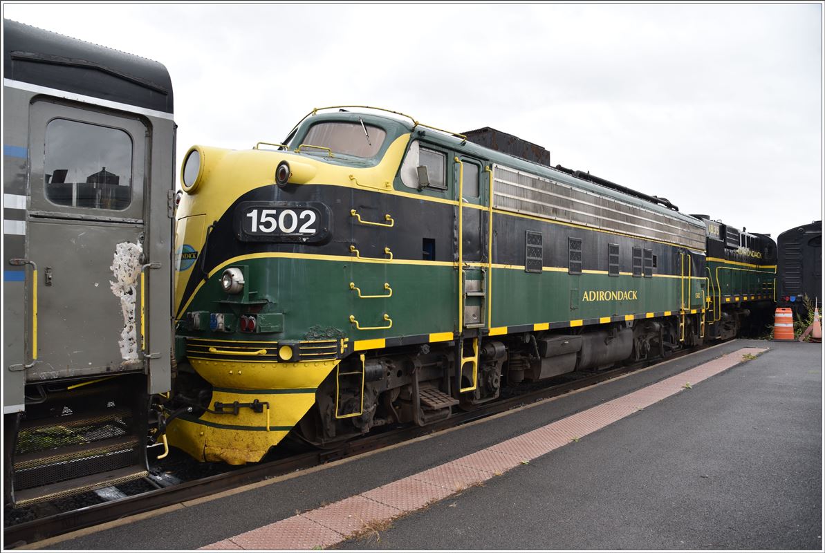 FP10 1502 der Adirondeck Scenic Railroad in Utica/NY. (09.10.2017)