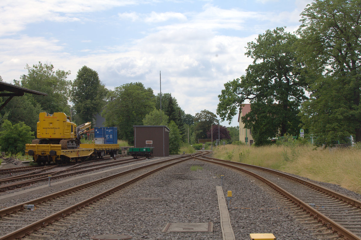 Frankenberg (Sachsen) Blick auf die Gleise vom Bahnsteig aus Richtung Chemnitz.
16.06.2019 14:13 Uhr.