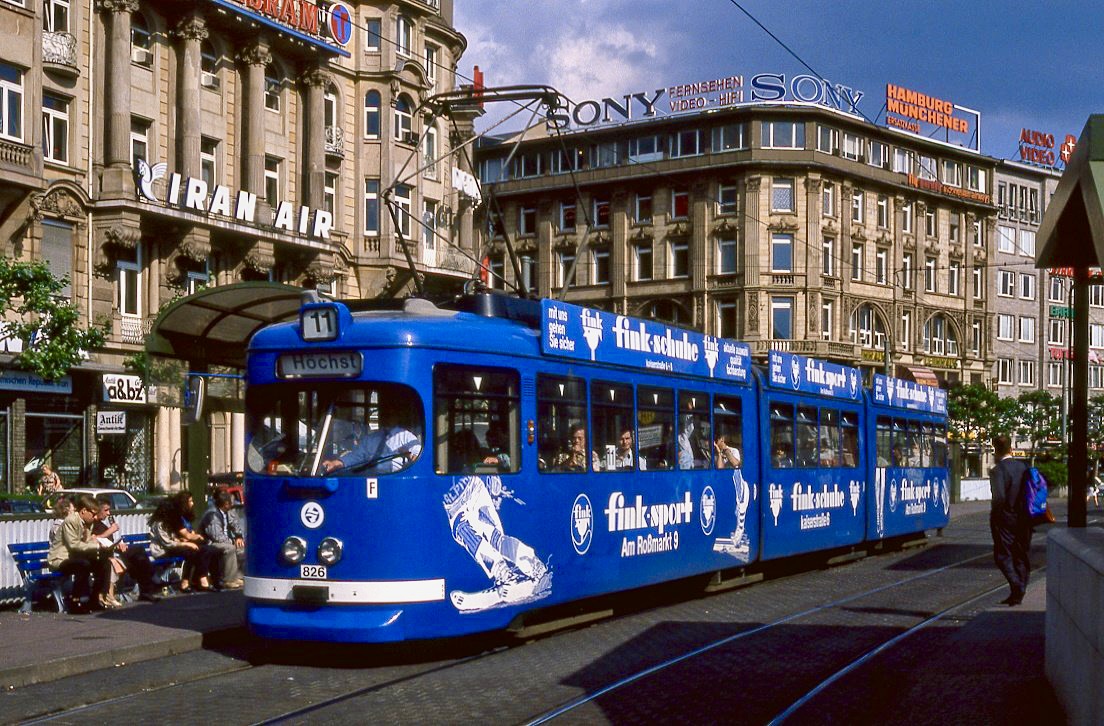 Frankfurt 826, Am Hauptbahnhof, 24.06.1991.
