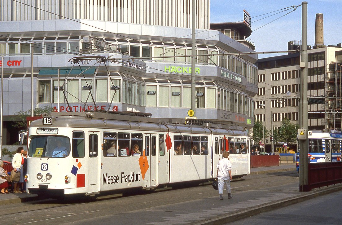 Frankfurt 903, Theaterplatz, 12.10.1985.