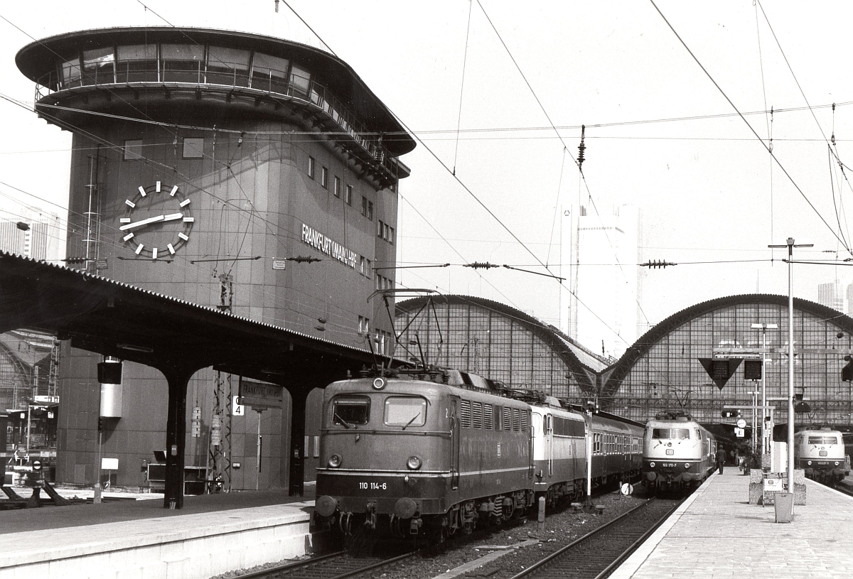 Frankfurt (Main) Hbf, 110 114, Mai 1984.
