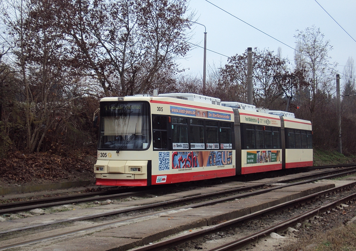 Frankfurt (Oder), Schleife Neuberesinchen. AEG GT6M #305 wartet auf Abfahrt. Die Aufnahme stammt vom 29.11.2014. 