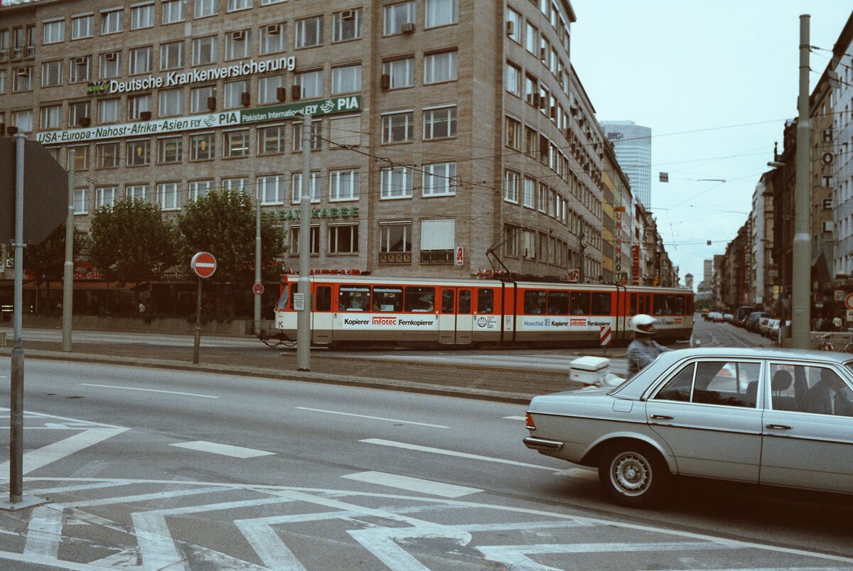 Frankfurter Straßenbahn (15.09.1983). Ort leider unbekannt.