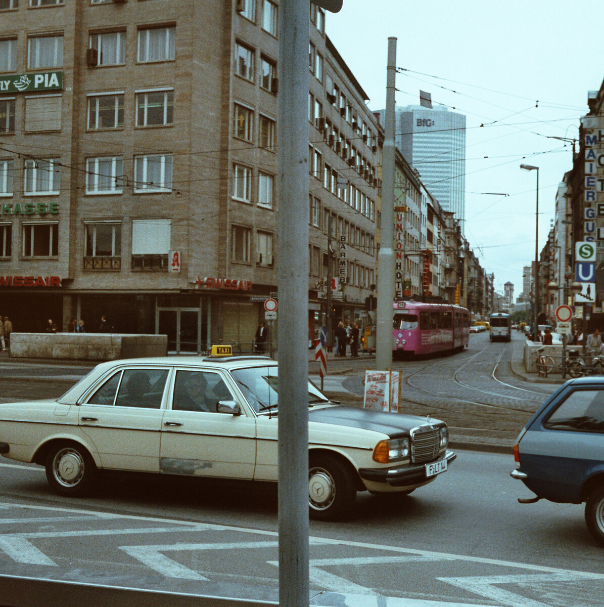 Frankfurter Straßenbahn (15.09.1983) Ort leider unbekannt.