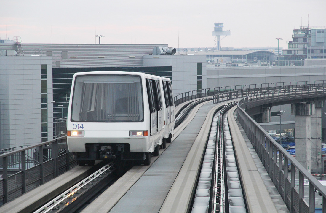 Fraport; SkyLineFahrzeug 014 // Frankfurter Flughafen // 11. Januar
