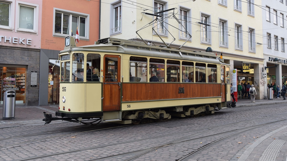 Freiburg im Breisgau - Oldtimer Tram 56 - Historische Straßenbahn Rastatt T4 - Aufgenommen am 01.09.2018