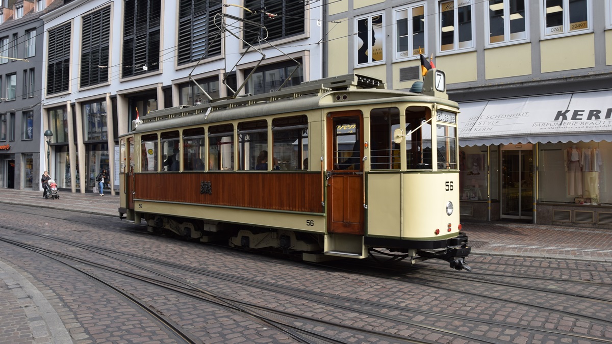 Freiburg im Breisgau - Oldtimer Tram 56 - Historische Straßenbahn Rastatt T4 - Aufgenommen am 01.09.2018