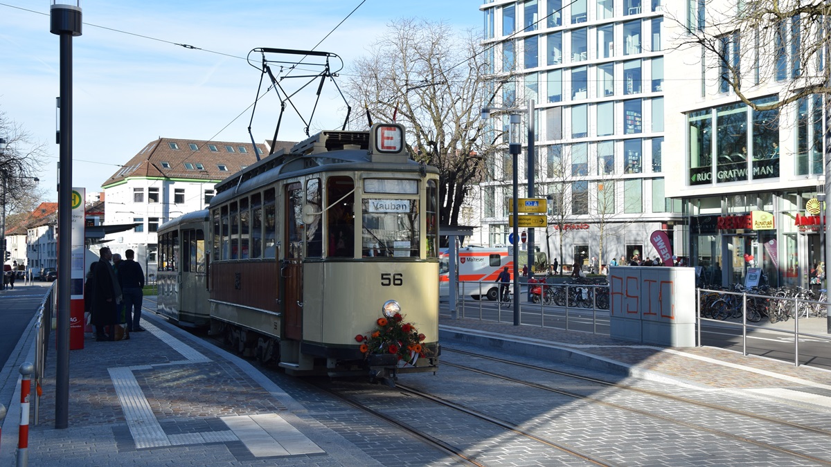 Freiburg im Breisgau - Oldtimer Tram Nr. 56 und Historischer Beiwagen Nr. 135 - Aufgenommen am 16.03.2019