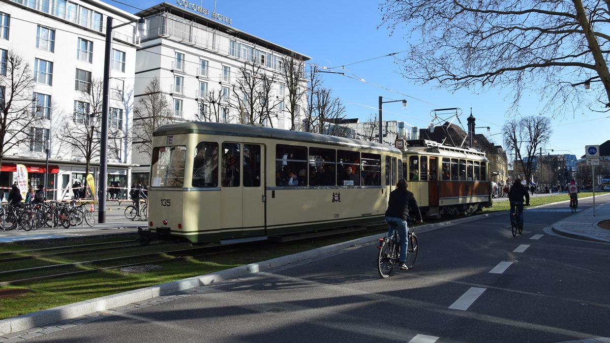 Freiburg im Breisgau - Oldtimer Tram Nr. 56 und Historischer Beiwagen Nr. 135 - Aufgenommen am 16.03.2019