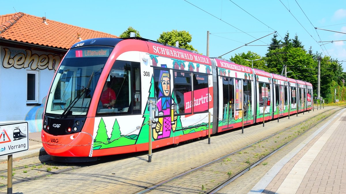 Freiburg im Breisgau - Straßenbahn CAF Urbos 308 - Aufgenommen am 07.07.2018