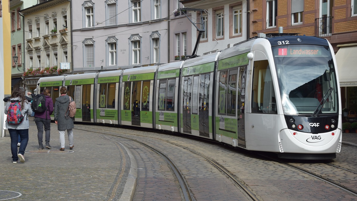 Freiburg im Breisgau - Straßenbahn CAF Urbos 312 - Aufgenommen am 01.09.2018