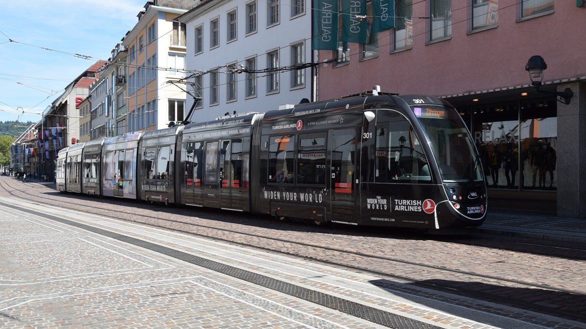 Freiburg im Breisgau - Straßenbahn CAF Urbos 301 - Aufgenommen am 09.09.2018