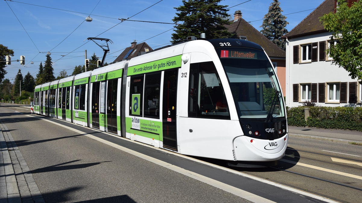 Freiburg im Breisgau - Straßenbahn CAF Urbos 312 - Aufgenommen am 15.09.2018
