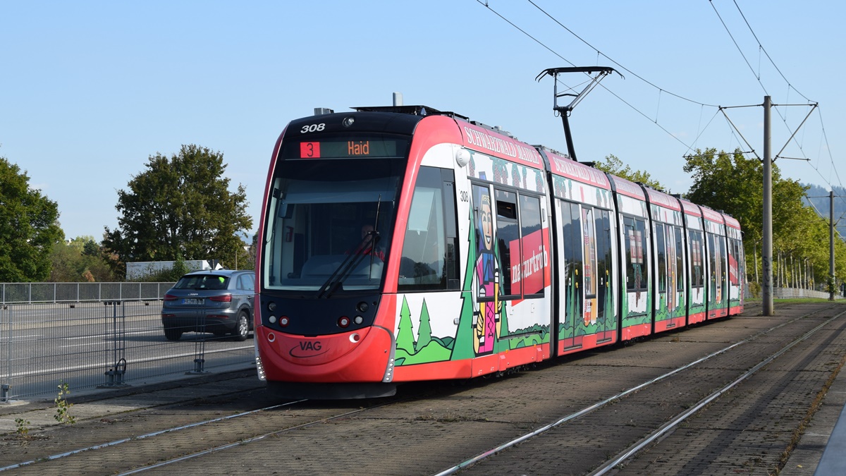 Freiburg im Breisgau - Straßenbahn CAF Urbos 308 - Aufgenommen am 28.09.2018 