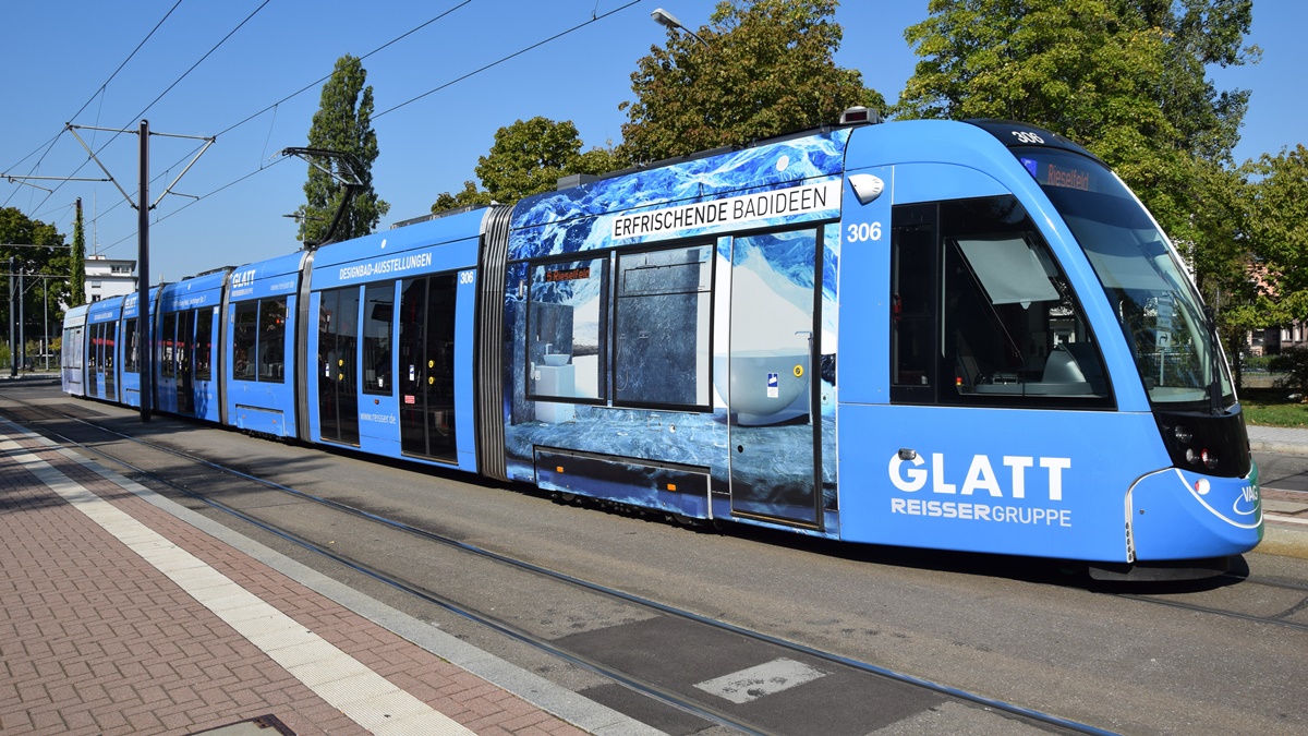 Freiburg im Breisgau - Straßenbahn CAF Urbos 306 - Aufgenommen am 30.09.2018 